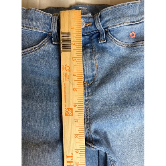 Old Navy Ballerina Jeans - Picture 8 of 11